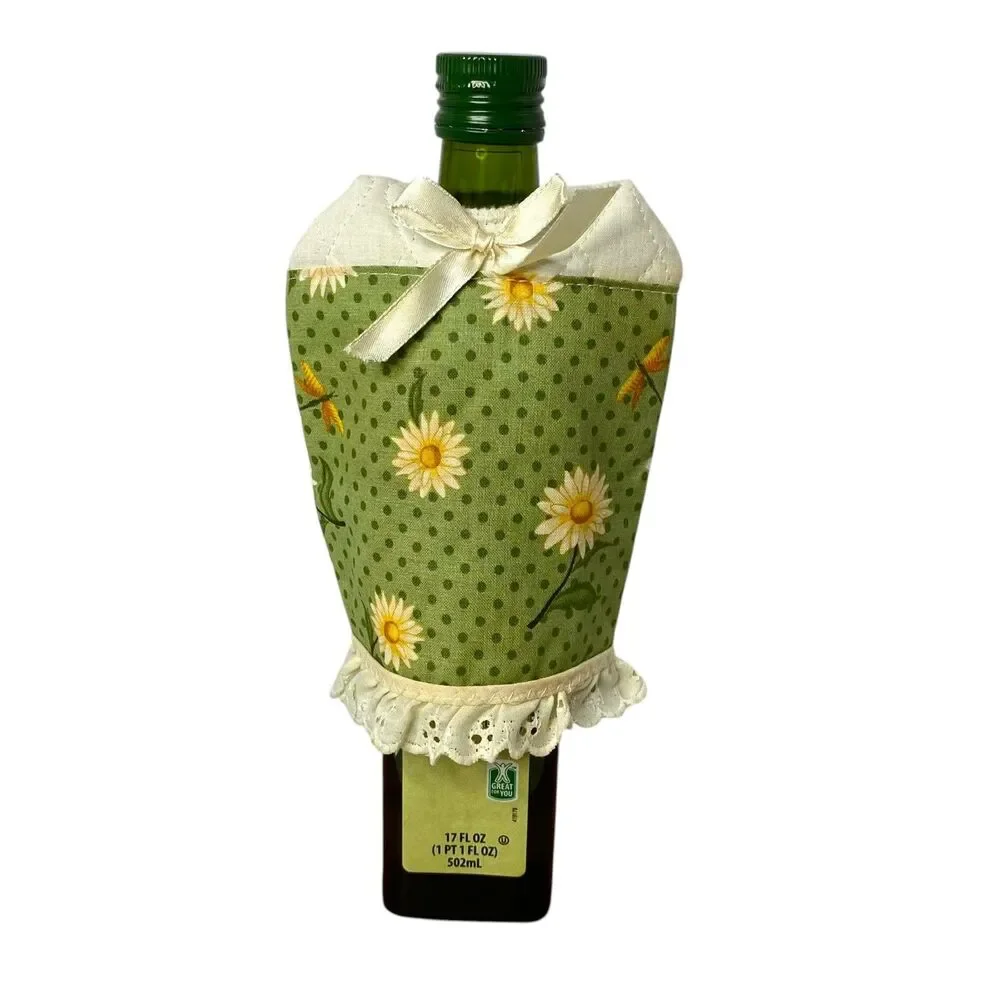 Vintage Quilted Ruffled Wine, Bottle or Olive Oil Topper Floral Green